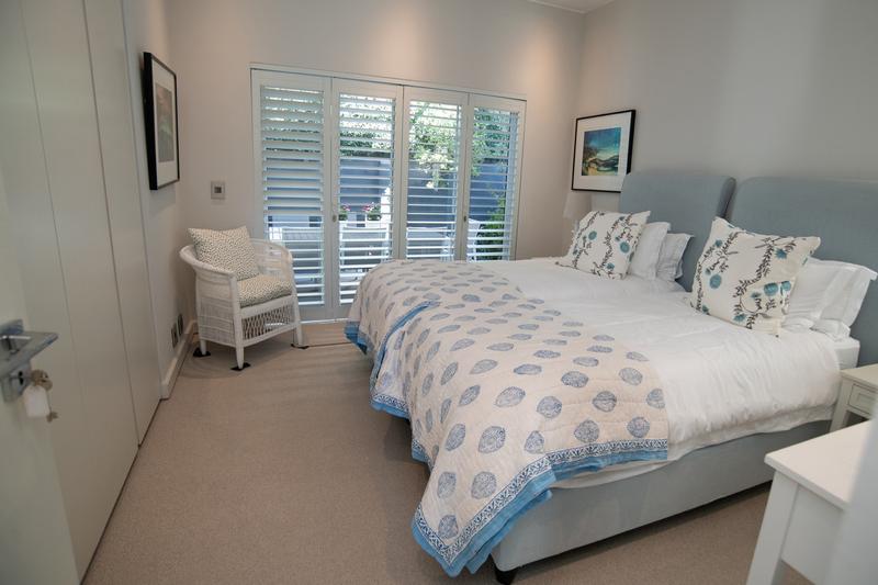 To Let 2 Bedroom Property for Rent in Green Point Western Cape